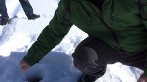 не успел опустить на дно как омуль ударяет. рыбалка на Байкале#Байкал#омуль#мушка#Бурятия#рыбалка