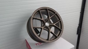 Topwheels LX01 18 8.0J +40 5X112 66.6 вес 8,2kg Satin Bronze