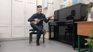 Tatar folk song " Ay bılbılım " - Färhad Bäxtiari (dumbıra)