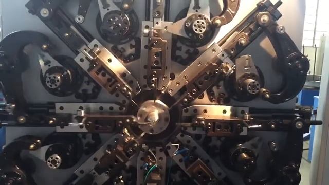 Станок-мультиформер с ЧПУ для формования пружин смотреть онлайн