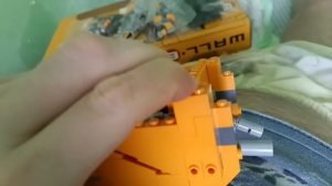 Собираем конструктор Валли