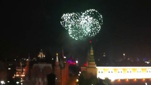 Салют над кремлем