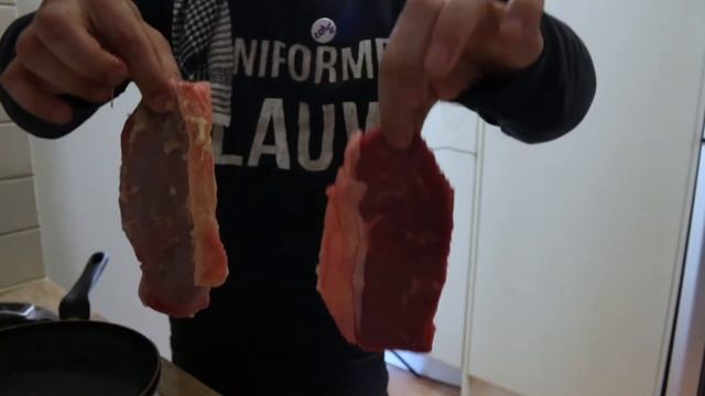 How to cook a steak (medium rare) with pineapple😳 and bonus, the perfect soft boiled egg.