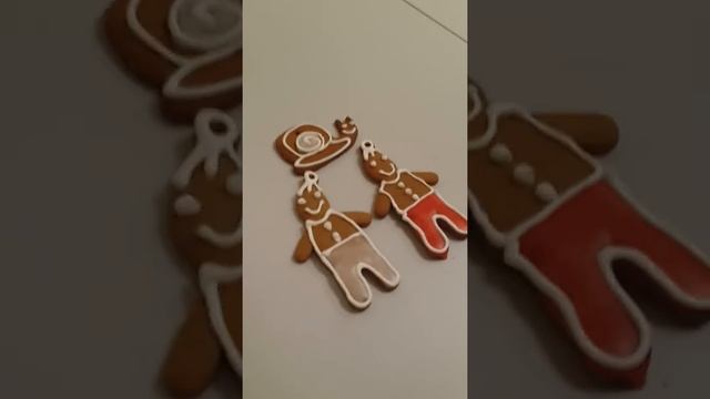 История из жизни пряничной семейки.