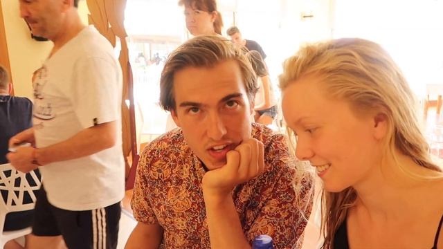 Day at an ALL INCLUSIVE resort смотреть онлайн