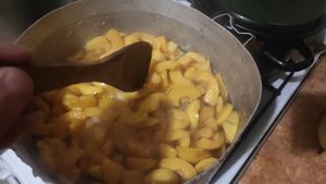 Сбор урожая Айвы. Приготовление варенья из Айвы пальчики оближешь.