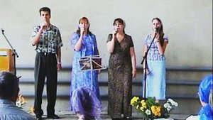 Лагерь Црковь Артём выступает