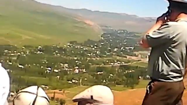 В Ошской области с горного склона произошел повторный сход оползня смотреть онлайн