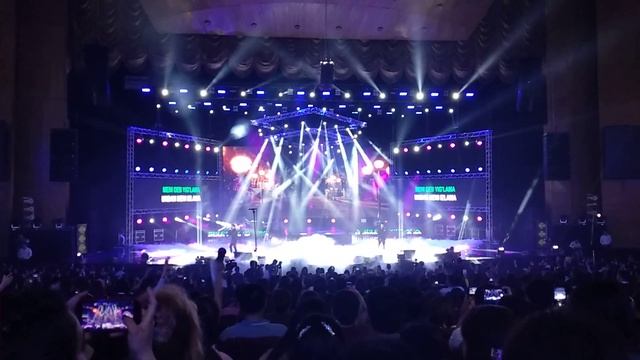 Chunki Bu Biz kinokonsert 2018 Istiqlol - Baxtli bo'l смотреть онлайн