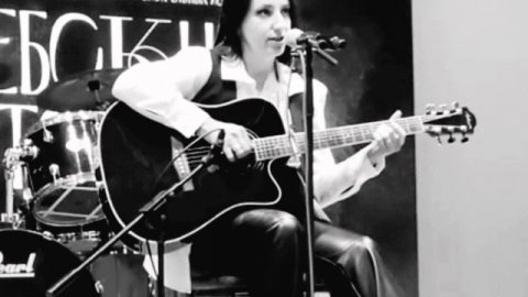 Елена Хаустова - ЗАПЕЛЕНГОВАЛИ