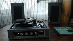 Винтажный проигрыватель пластинок Giradischi Stereo RD 606 Италия бренд Reader's Digest.