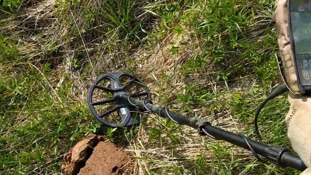 Рвался за находками так , что оторвал глушитель... смотреть онлайн