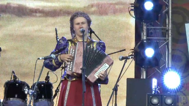 София Горбунова. 01. Из под кочек, из под пней. смотреть онлайн