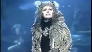 Опера кошка