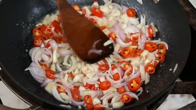 Тайская еда - Гигантская рыба монстра Бангкока Морепродукты Таиланд смотреть онлайн