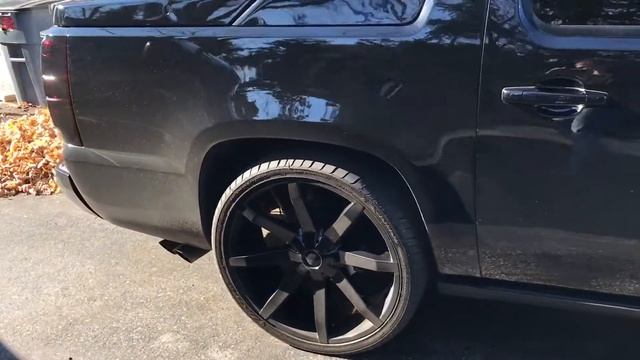 490hp naturally aspirated 2007 chevy avalanche LTZ lowered 26s смотреть онлайн