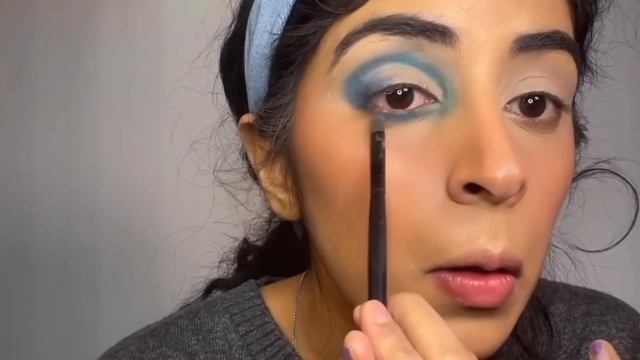 RICH COBALT BLUE EYES MAKEUP TUTORIAL | Rubel Malhi смотреть онлайн