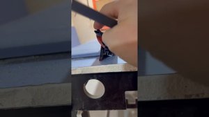 Запил двери скрытого монтажа, для стыковки с теневым плинтусом