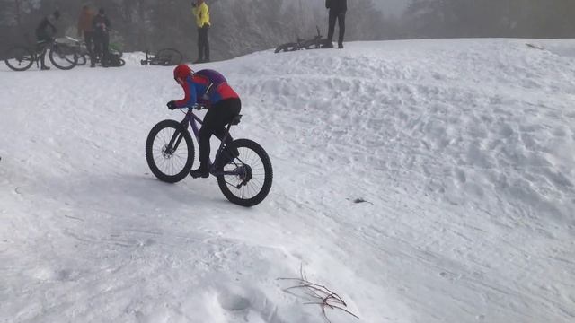 Санаторий Велочувашия! Катаемся по снегоходкам на велосипеде и электромотоцикле kx450f QS138V3
