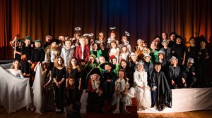 Сказка "Снежная королева" от школьной театральной студии "РаМПА"