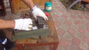 Нашёл необычные тиски в металлоломе.Vise.