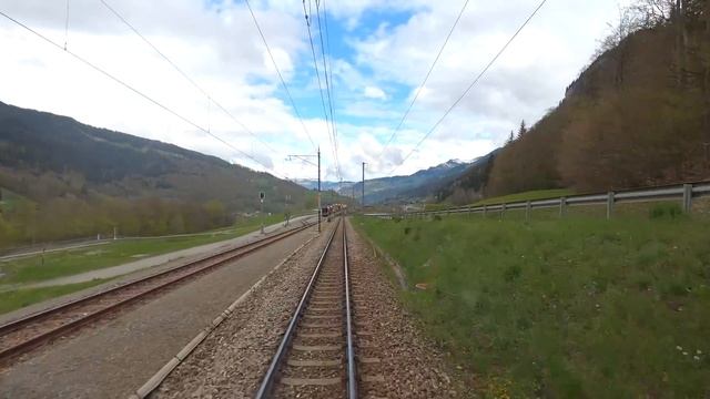 Платц - Клостерс Платц - путешествие на поезде Ландкварт Швейцария [05.2021] смотреть онлайн