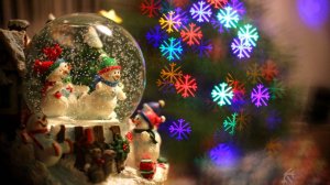 Волшебный мир новогодних игрушек*