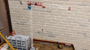 Стройка в масштабе! Модель башенного крана Terex comedil! Модель автокрана liebherr LTM 1200