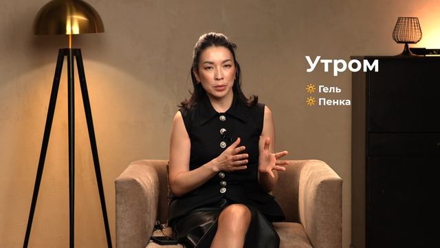 ВЫДАВЛИВАТЬ САЛЬНЫЕ НИТИ ОПАСНО?: Экспертный разбор от Жанны Нуралы  #чистаякожа #бьюти #сальныенит