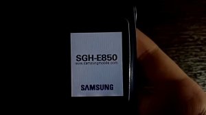 Samsung SGH-E850 - Зарядите батарею/Recharge battery