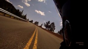 Honda F6B vs BMW K1200S