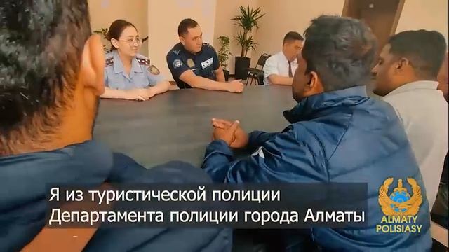 800 долларов выманил за поездку у туристов из Индии алматинский таксист смотреть онлайн