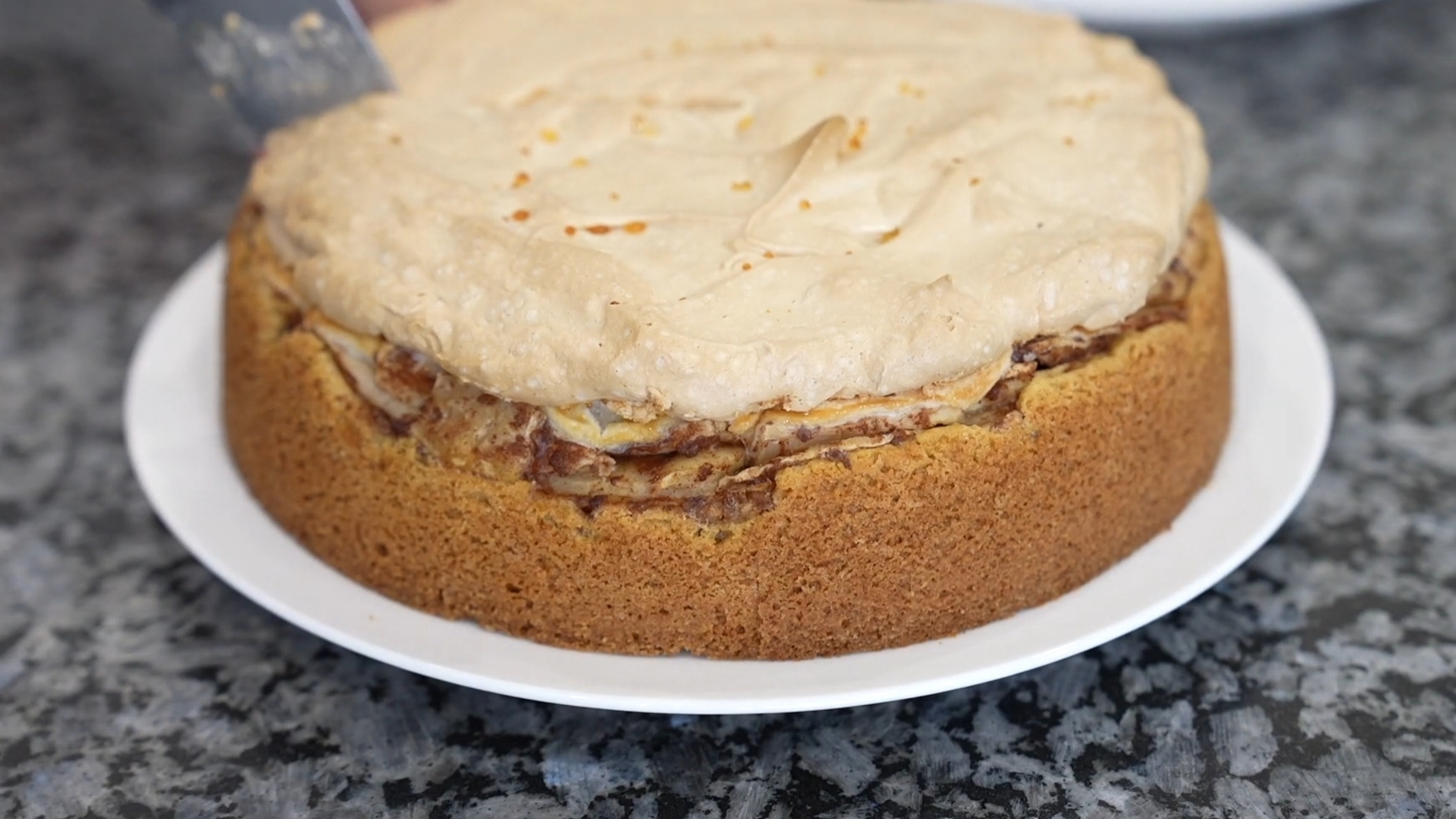НОВОГОДНИЙ ЯБЛОЧНЫЙ ПИРОГ С МЕРЕНГОЙ - очень вкусный и простой в приготовлении