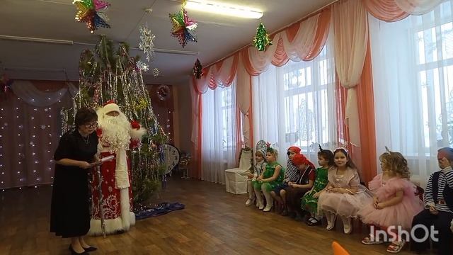 Новогодний утренник в детском саду .mp4