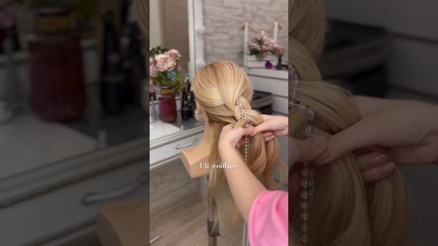 Прическа из косы и бусин❤️ #прическа #прическинадлинныеволосы #hair #hairart #hairdo #barbie