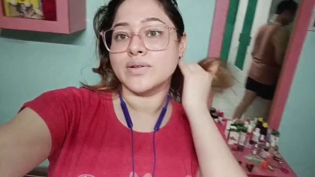 Soumi'r online burger ar elo na😔 Tapandar sathe adda jomlo haldiram flat e😊