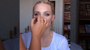 Красивый макияж в кремовой технике. Beautiful makeup with cream technique