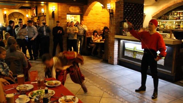 Калининград. Представление в ресторане отеля-замка Нессельбек!