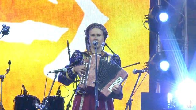 София Горбунова. 04. Эх, покуражимся. смотреть онлайн