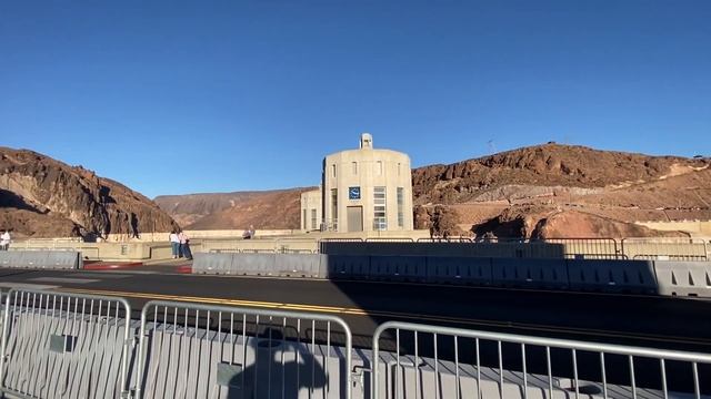 Дамба Гувера в США!  Голодные Карпы !!! Кабриолет и свободный воздух Америки))