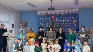 Ми-ми-мишки встречают Новый год