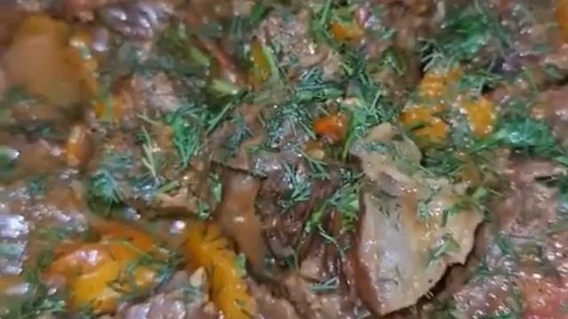 Мясо тушеное с овощами 🌶 🧅 #мясосовощами #тушеноемясо #тушеное#мясо #вкусное_блюдо #вкусноемясо