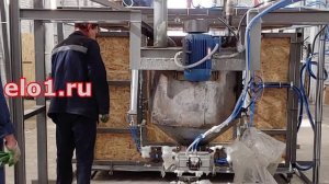 Автоматическая установка для заливки поролона.