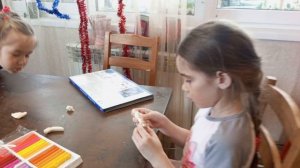 Любимая игрушка в детстве пластилин. Что из него получалось? Всё. (Виктор Цой)