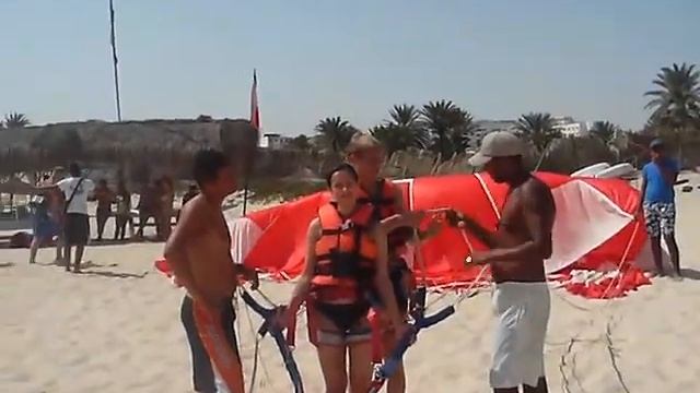 Vzletaem v Tunise смотреть онлайн