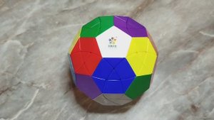 Коллекция головоломок. Часть 77. YuXin 12-Axis Soccer Cube (YuXin Soccer Megaminx)