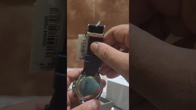 Guess Mens 48 mm PILOT Watch with Blue dial & Blue Nylon/Silicone Strap-GW0415G2 смотреть онлайн