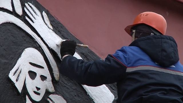 Работники Мозырского НПЗ и ЛПДС «Дружба» сегодня облагораживали объекты на Кургане Славы смотреть онлайн