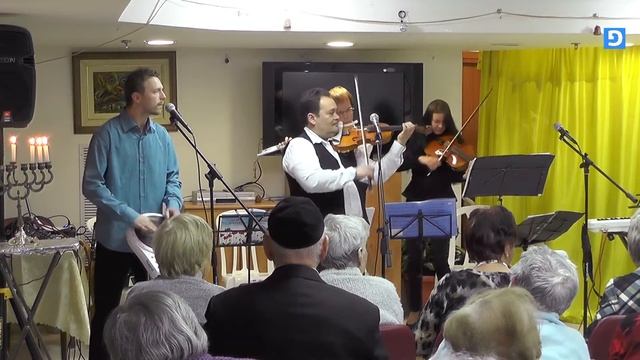 Klezmer fun musical piece in Jerusalem!