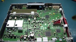 Yaesu FTdx 10 First Look And a Peep Inside